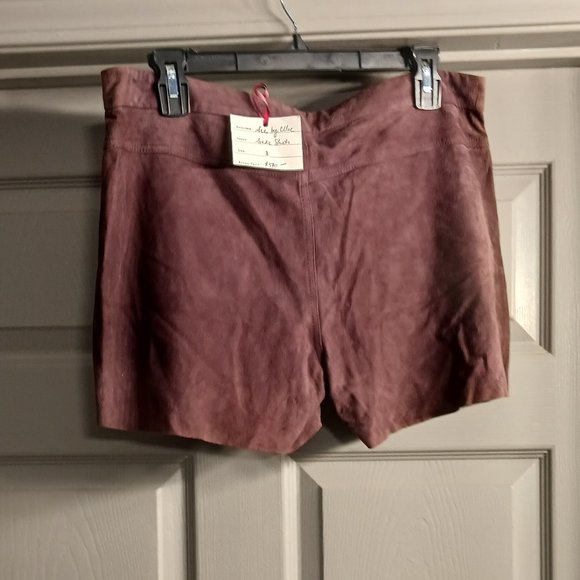NWT See by Chloe Women's Goat Leather Shorts Size 8 - Picture 2 of 4